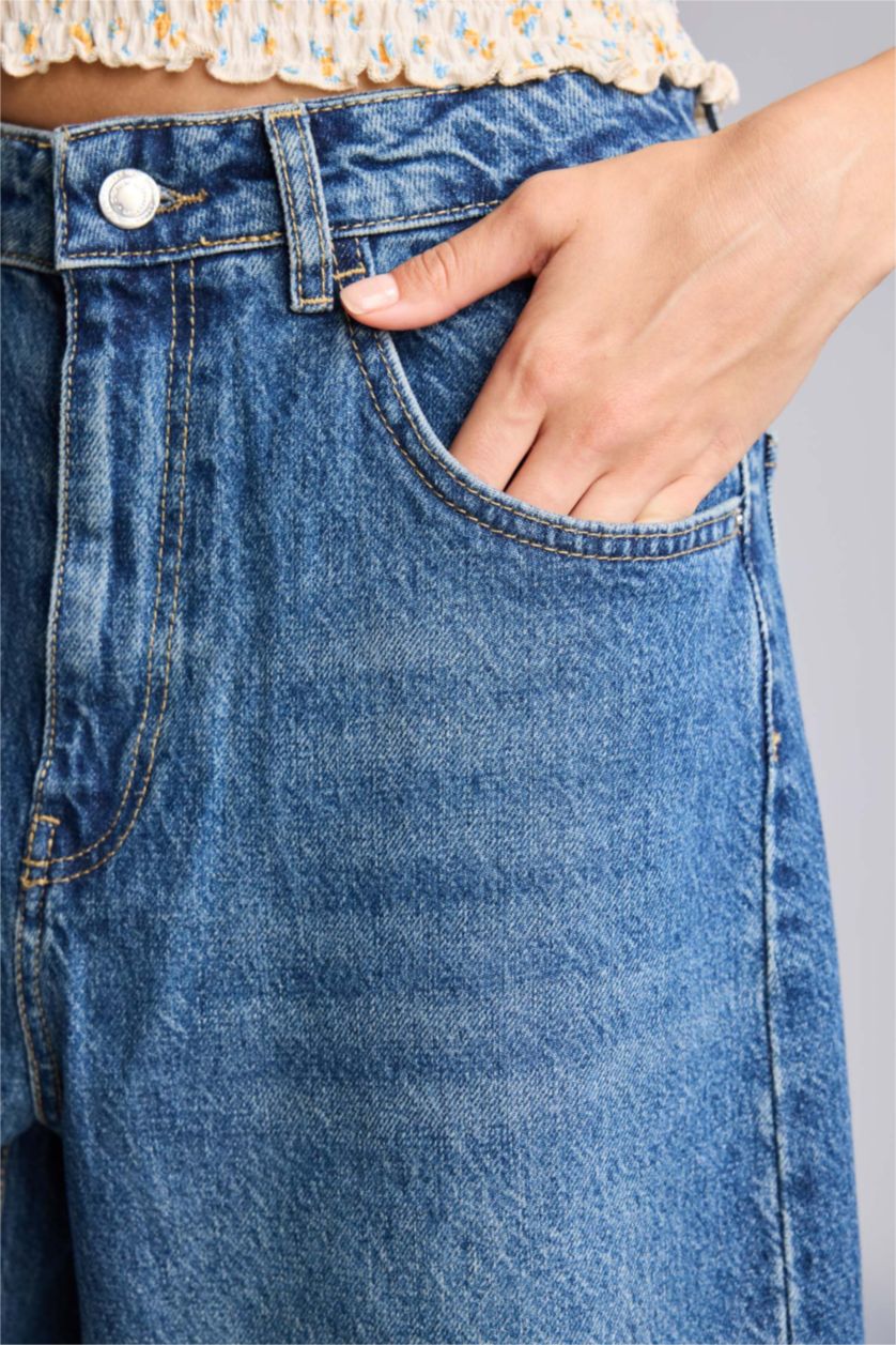Kadın Koyu Mavi Bermuda Jean Şort