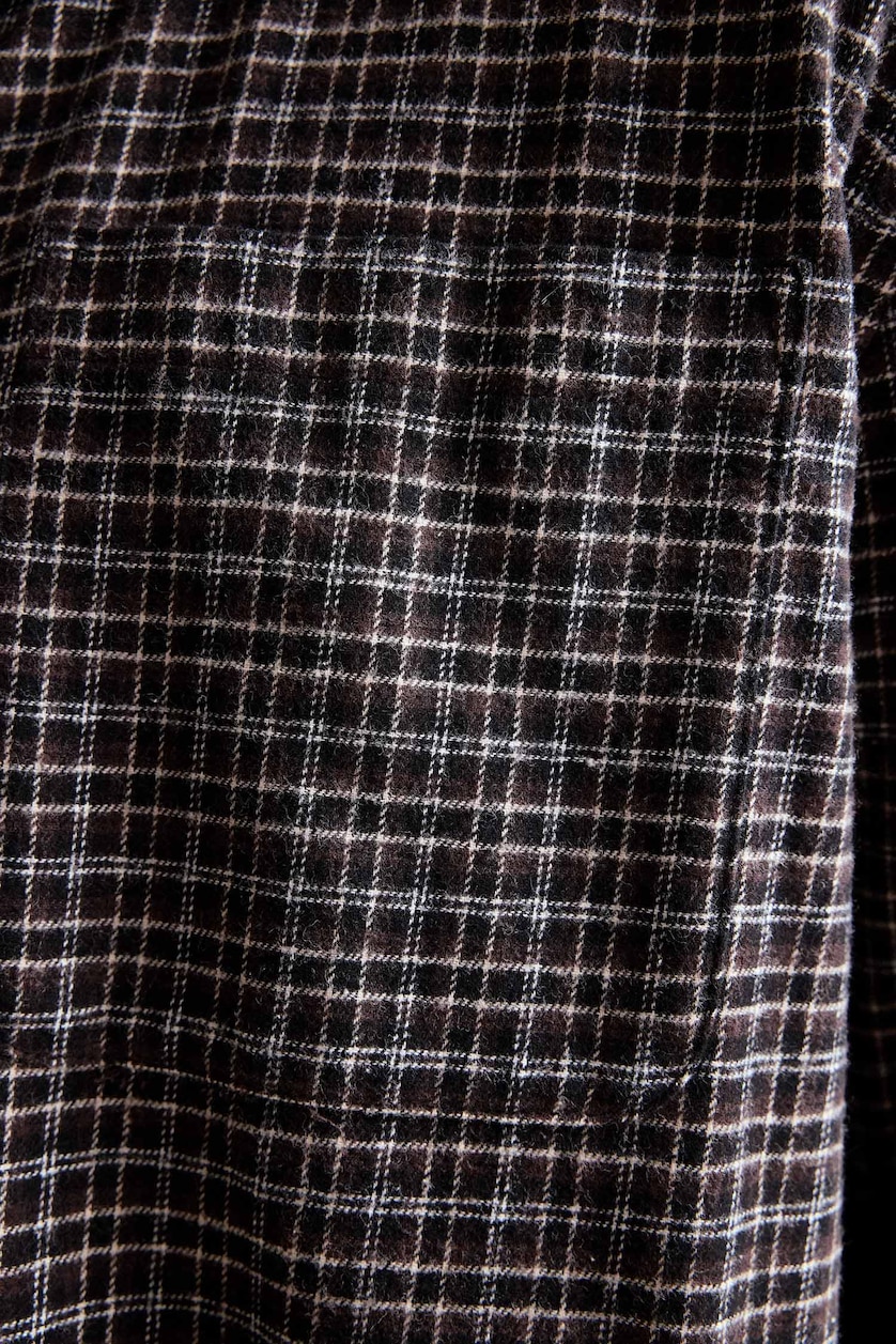 MESHKUJ Black Flanel Long Sleeve Shirt