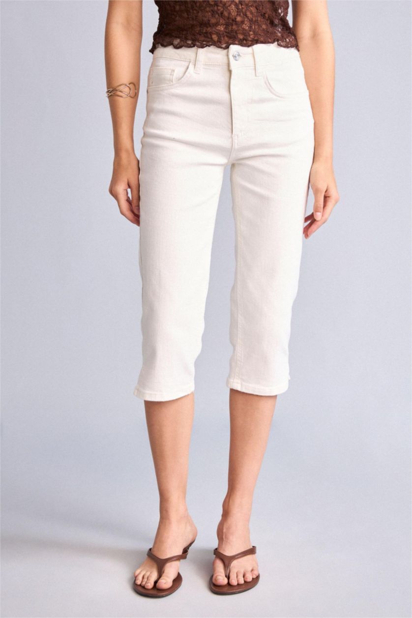 Women White Capri
