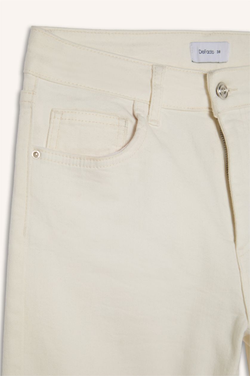 FEMME Blanc Pantacourt Capri