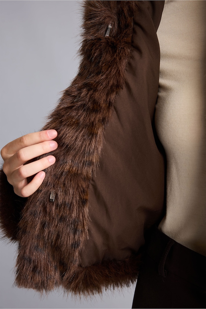 Women Brown Fur Coat Regular Fit Faux Fur