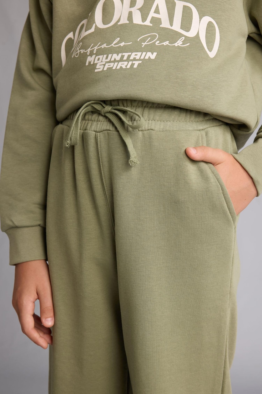 Boys & Teens Light Khaki سيت ولادي - قطعتين