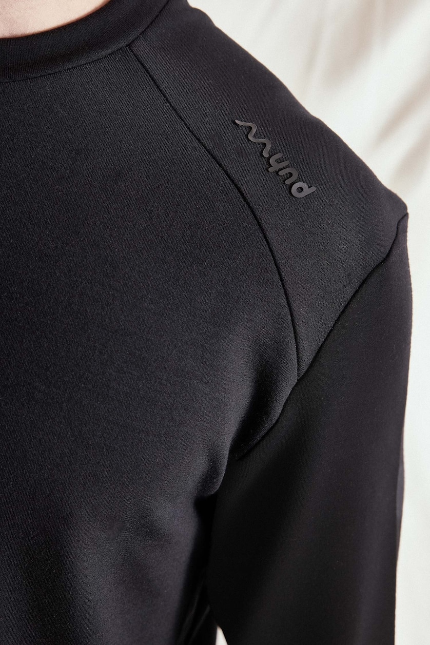 MESHKUJ Black Standard Fit Sweatshirt
