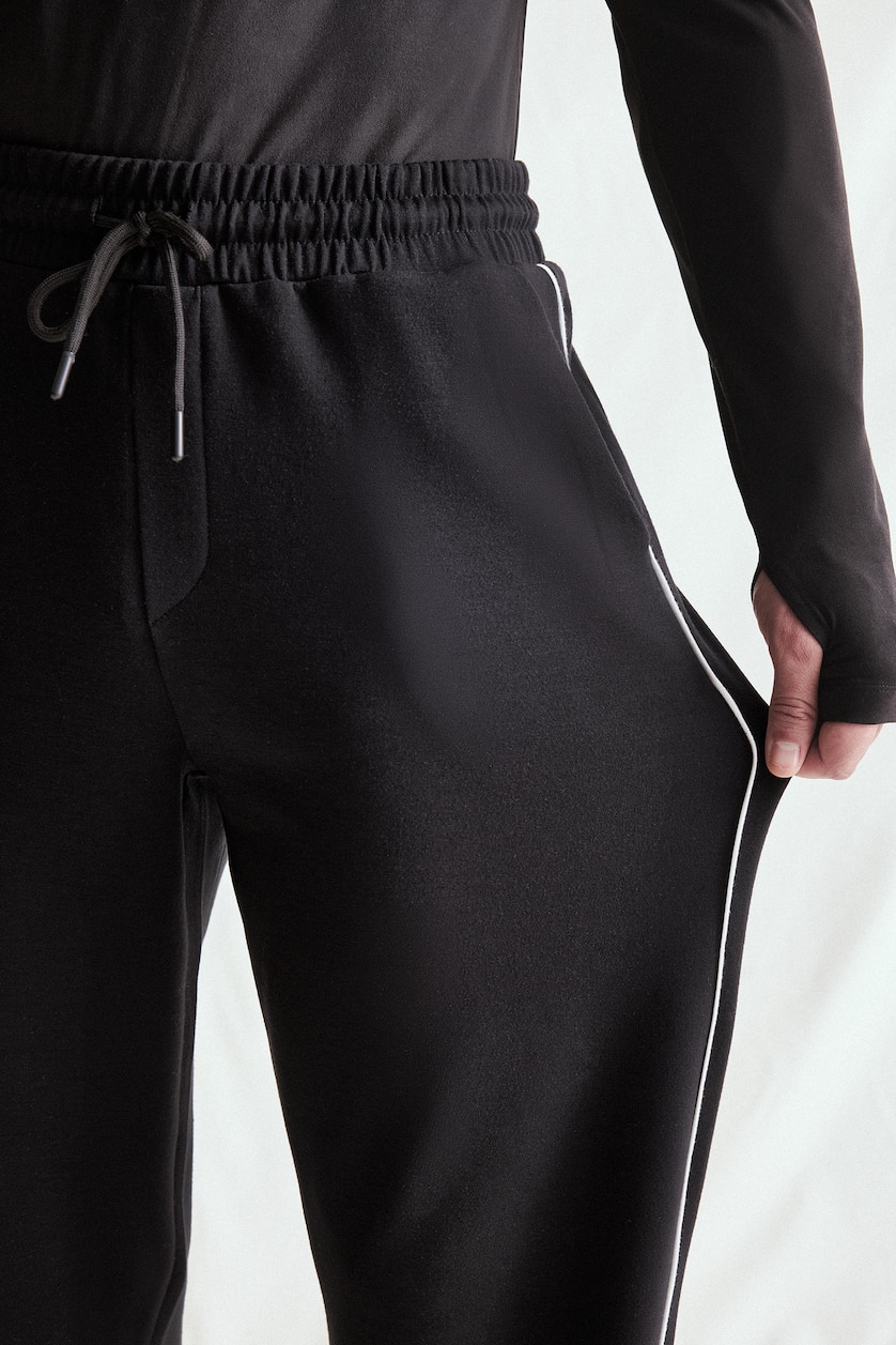 MESHKUJ Black Relax Fit Jogger