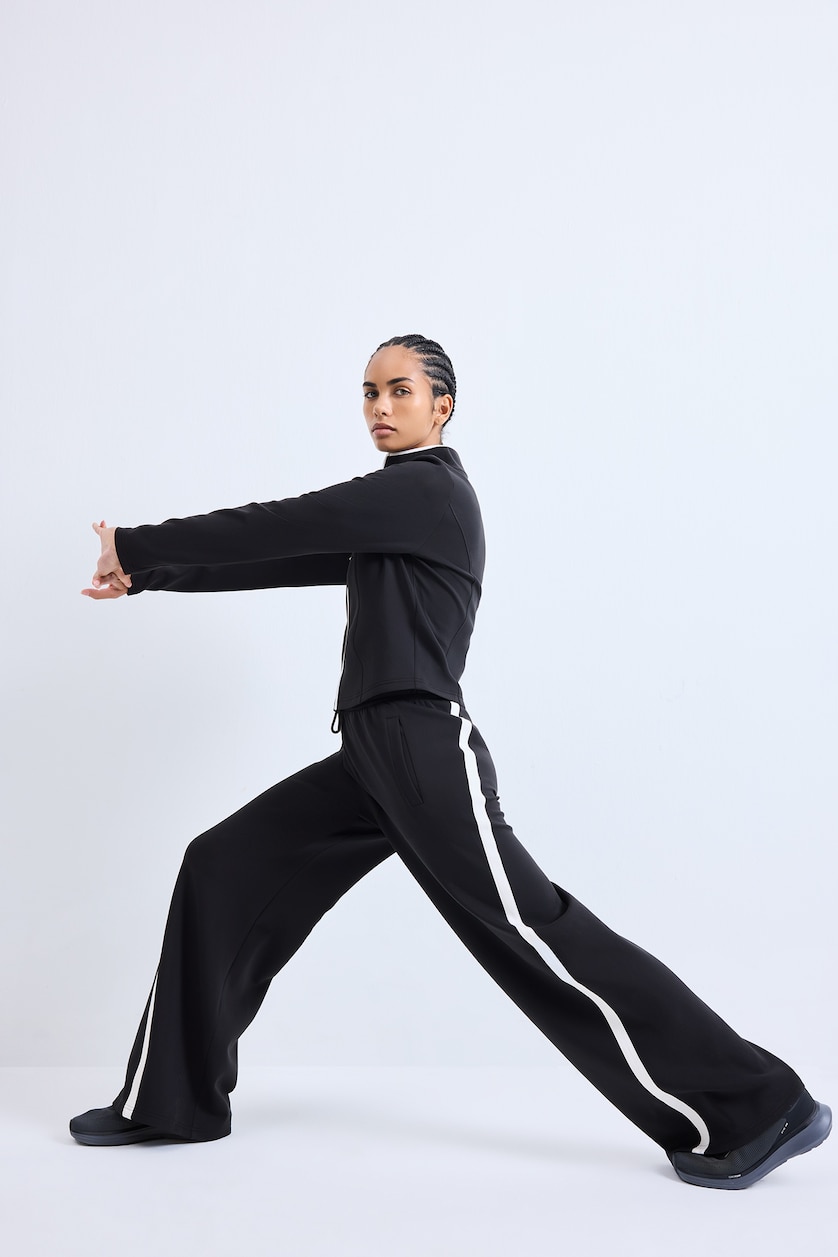 Women Black Wide Leg Trousers