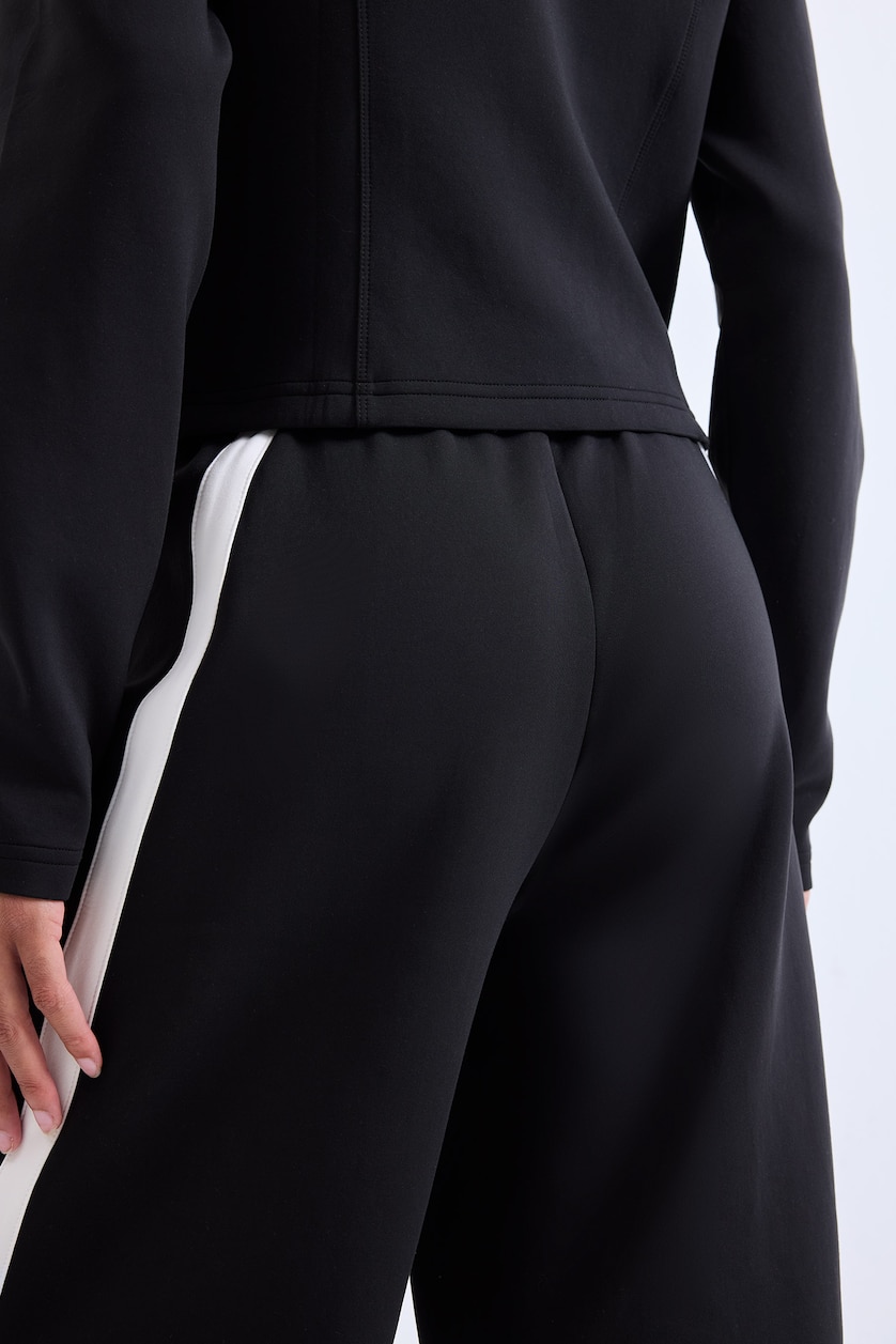 Women Black Wide Leg Trousers