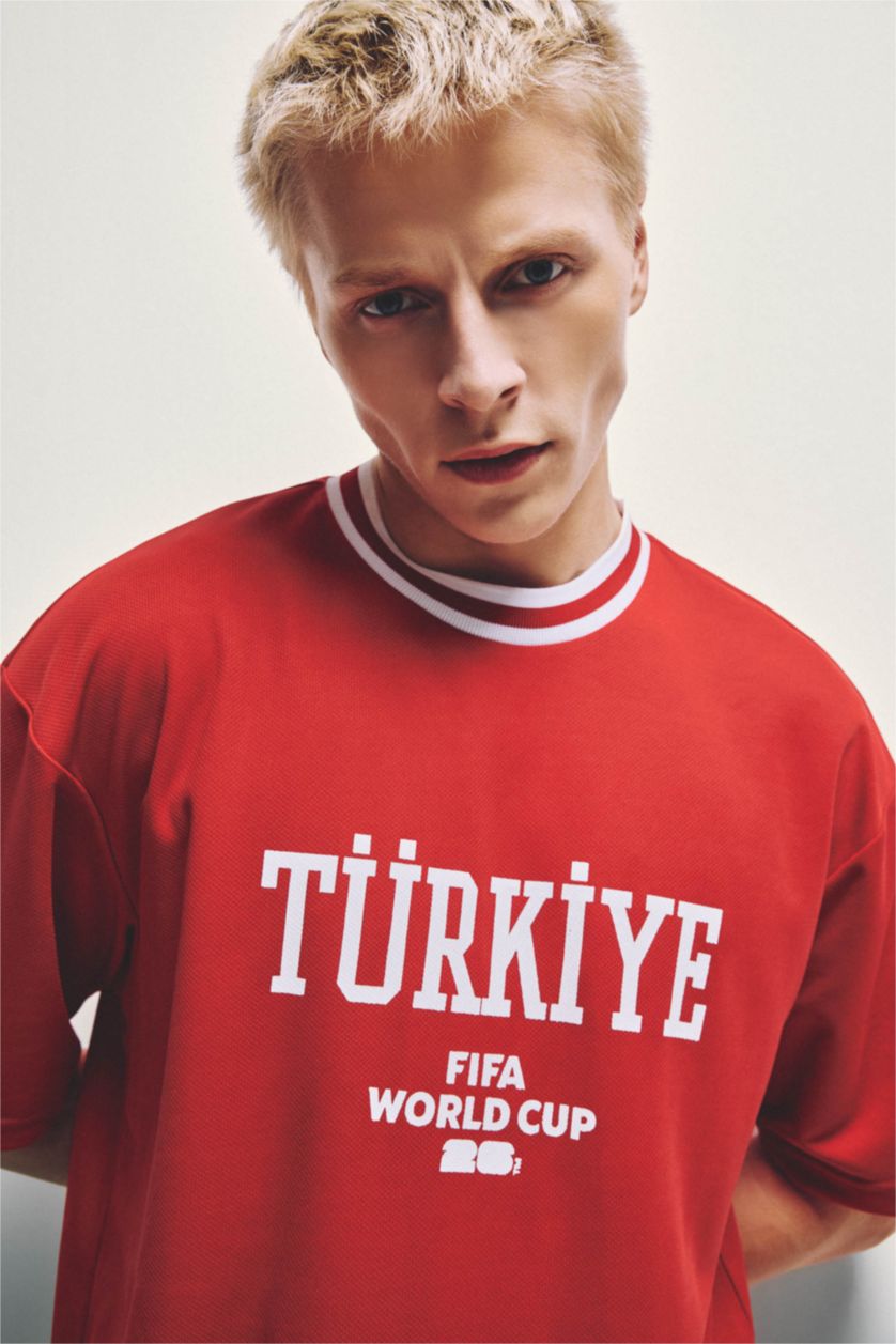 Men Red Boxy Fit Short Sleeve T-Shirt