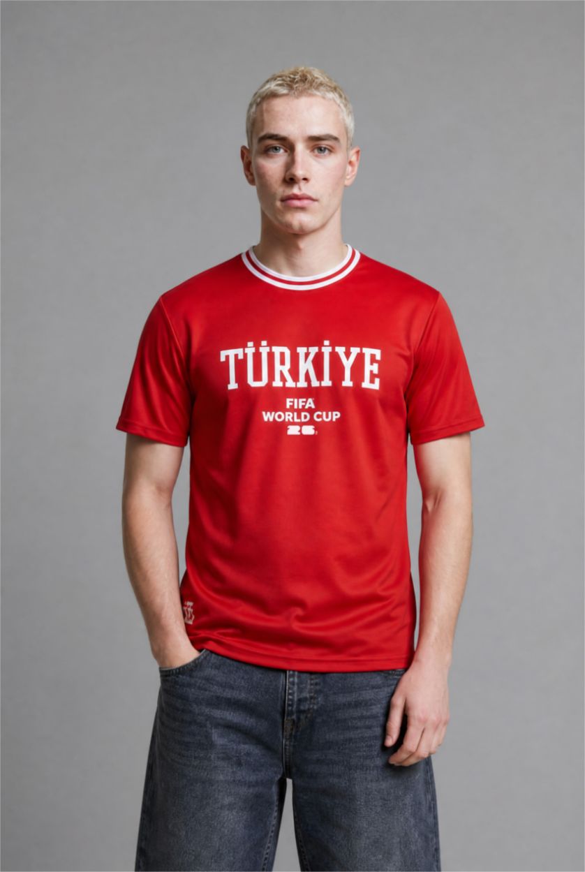 Men Red Boxy Fit Short Sleeve T-Shirt