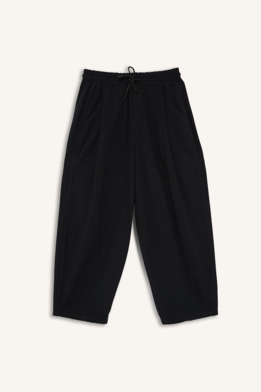 Man Black Wide Cut Black Trousers