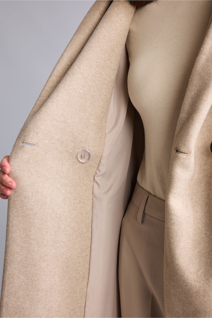 Women Beige Cachet