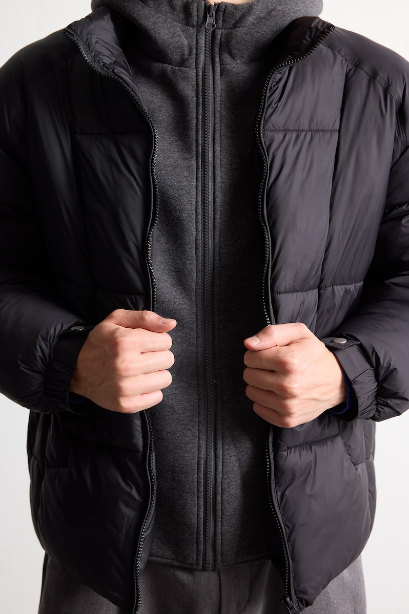 Men Black Zipper Puffer Jacket