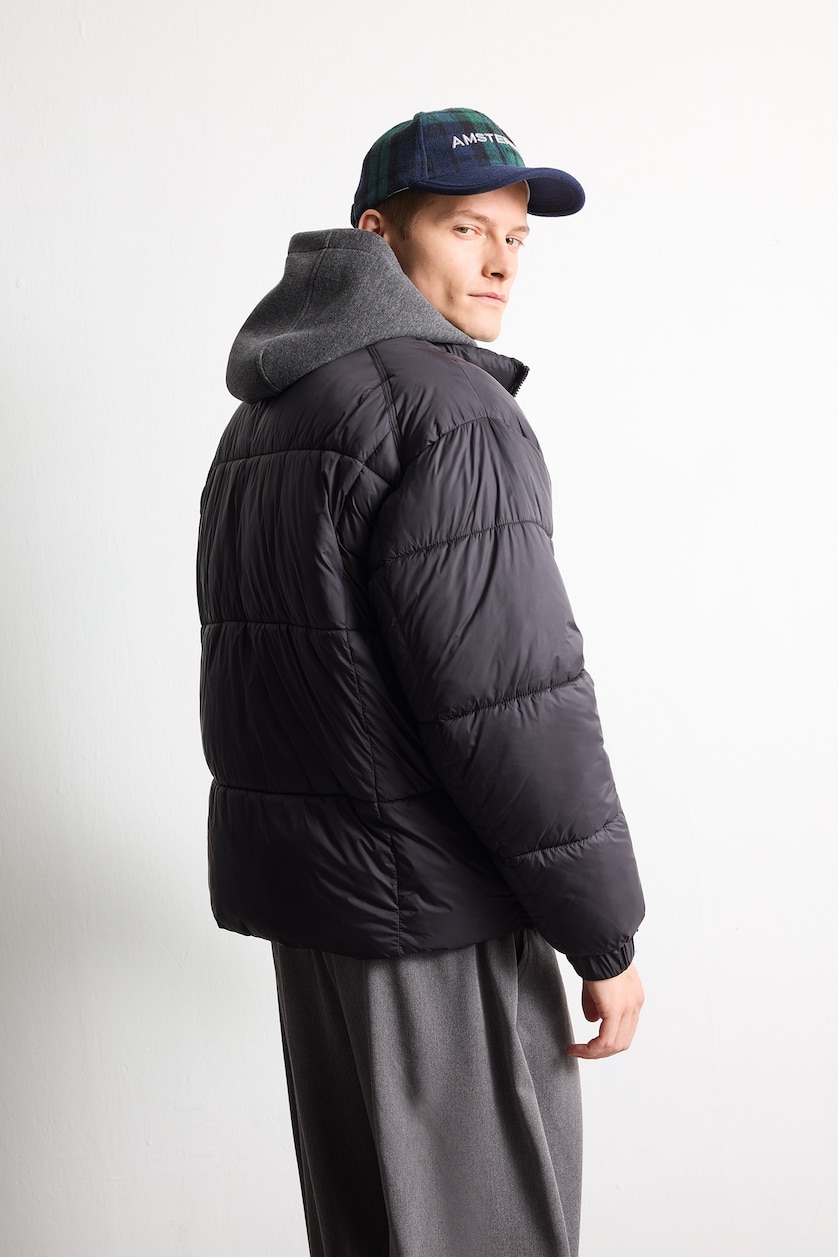 Men Black Zipper Puffer Jacket