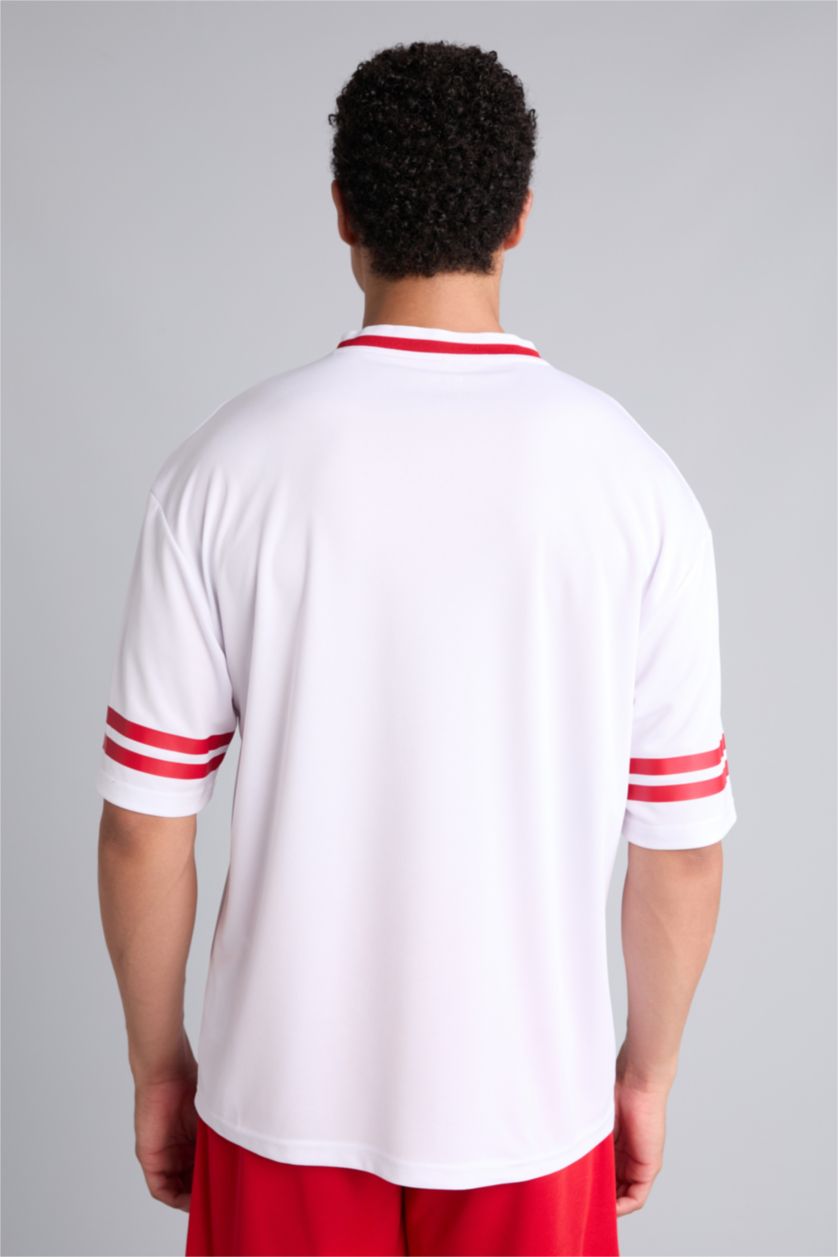 Men White Boxy Fit Short Sleeve T-Shirt