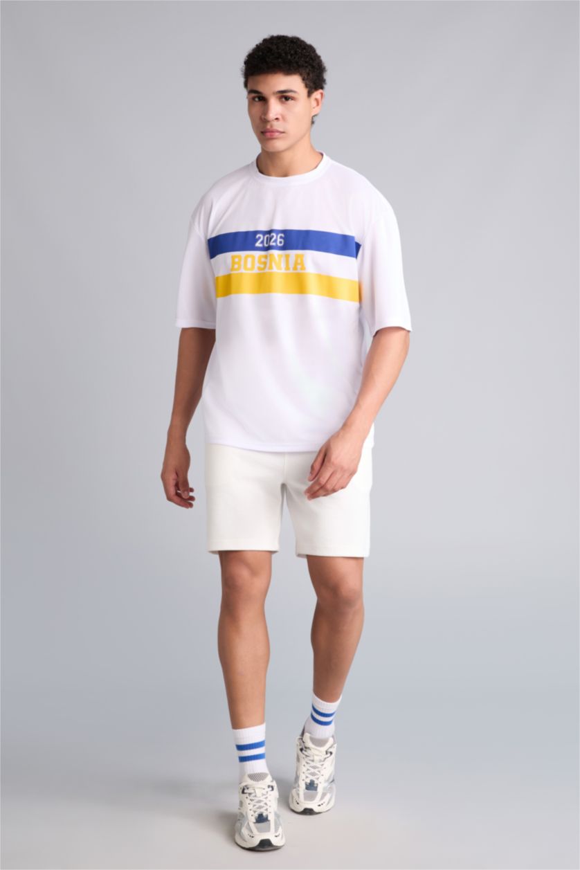 Men White Boxy Fit Short Sleeve T-Shirt