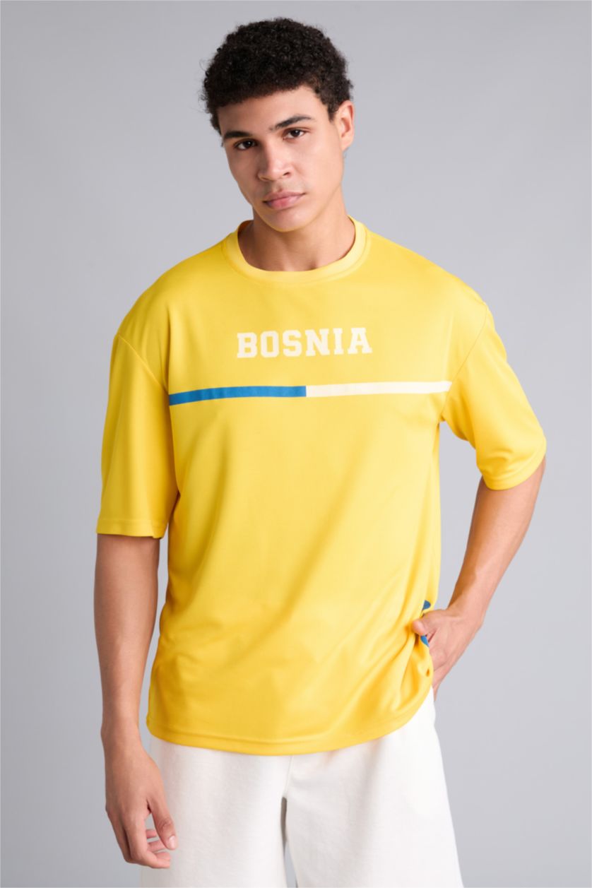 Men Yellow Boxy Fit Short Sleeve T-Shirt
