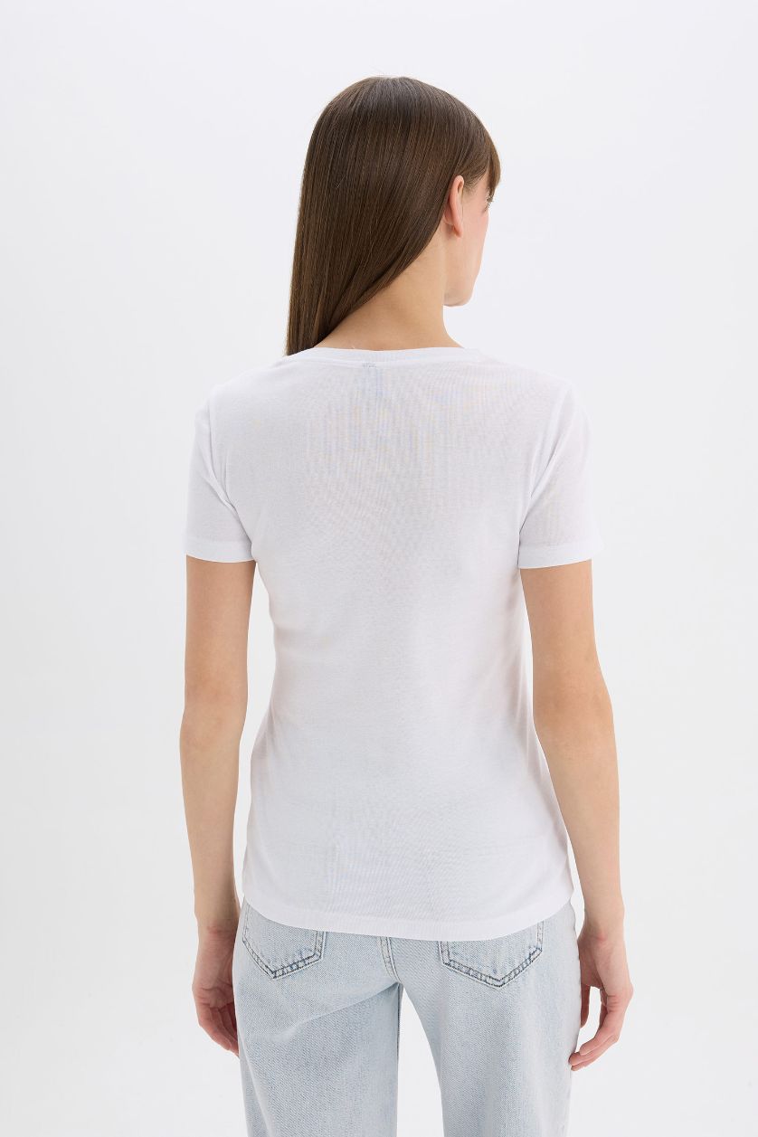 Woman White Slim Fit V-Neck Ribana Short Sleeve T-Shirt