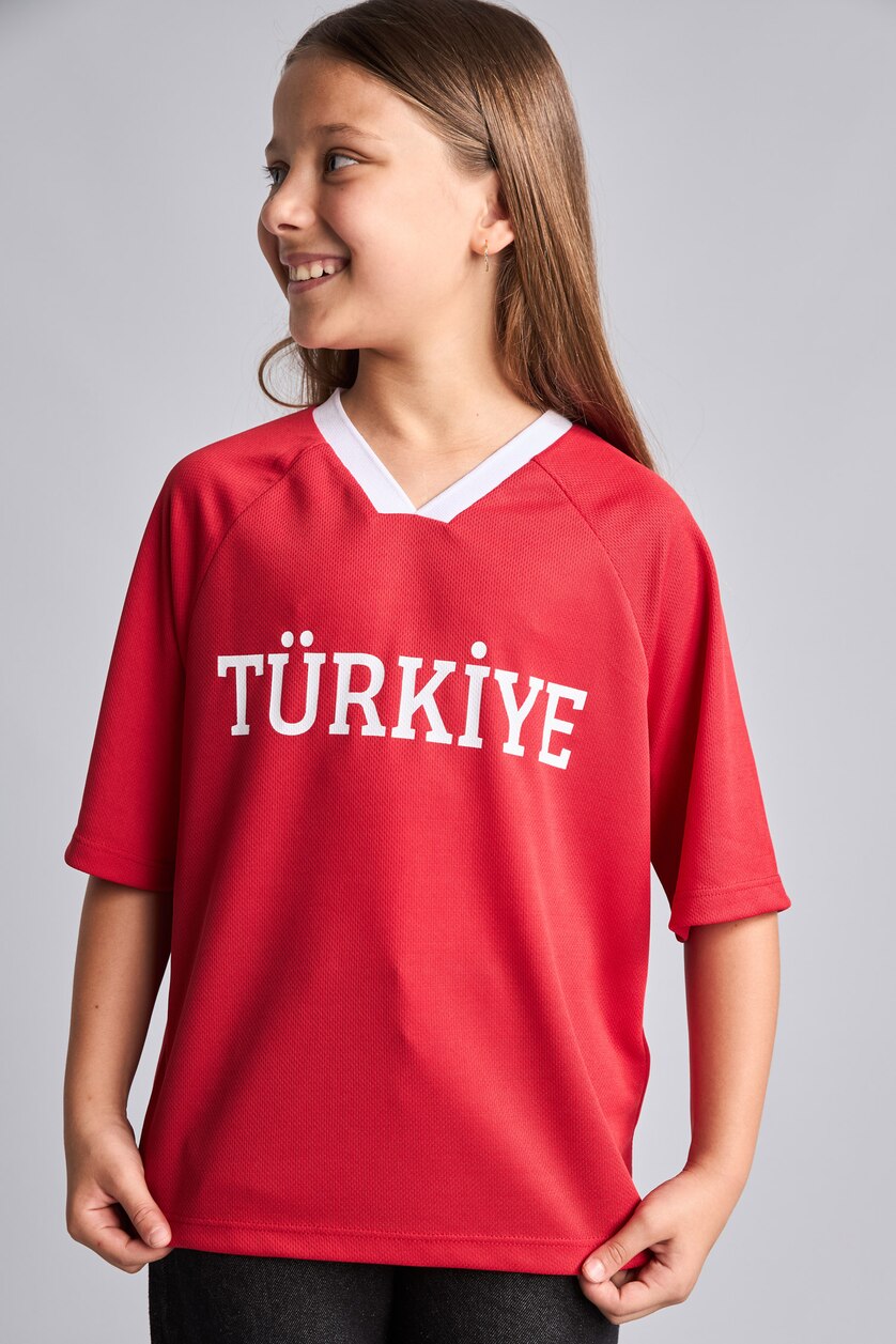 Kız Çocuk - Genç Kız Kırmızı V Yaka Türkiye Baskılı Tişört Kız Çocuk