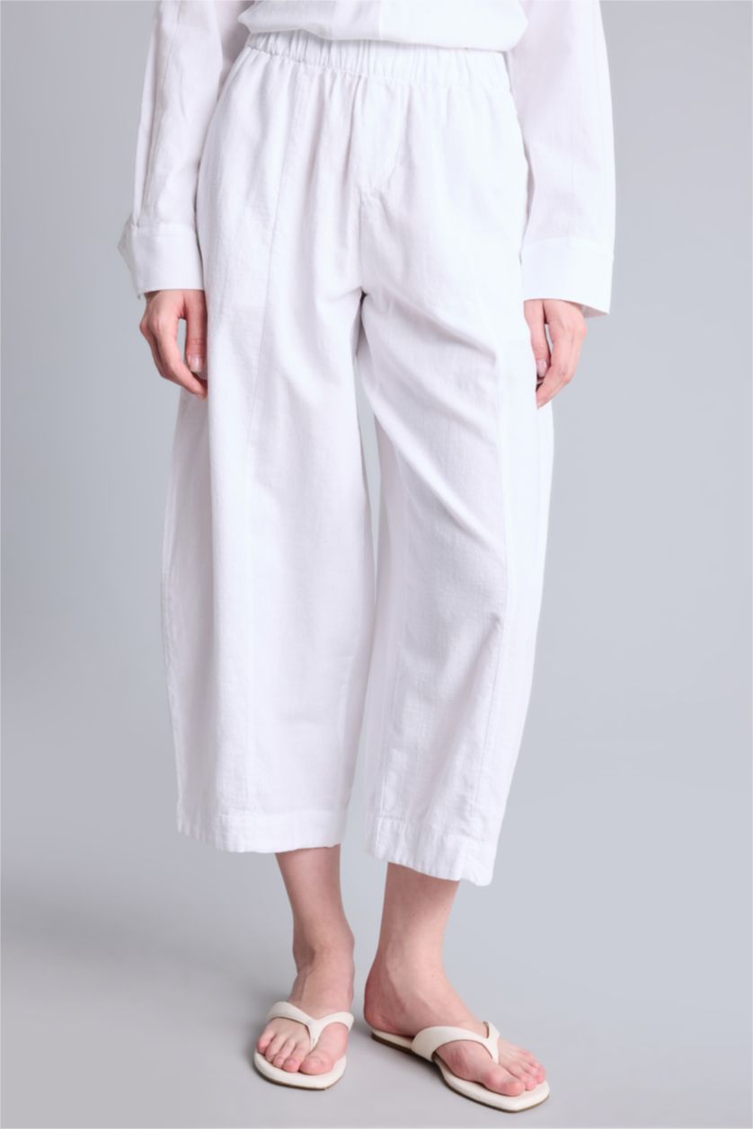 Woman White Barrel Fit Elastic Waist Linen Blend White Trousers