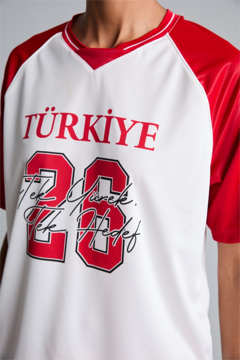 Kadın Beyaz Oversıze Türkiye Baskılı Tişört