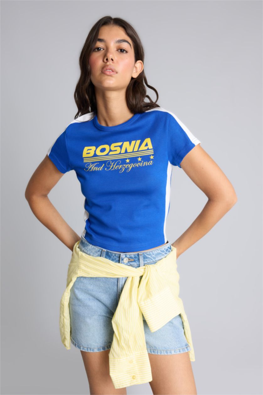 حريمي أزرق فاقع Slim Fit Ribana Short Sleeve T-Shirt