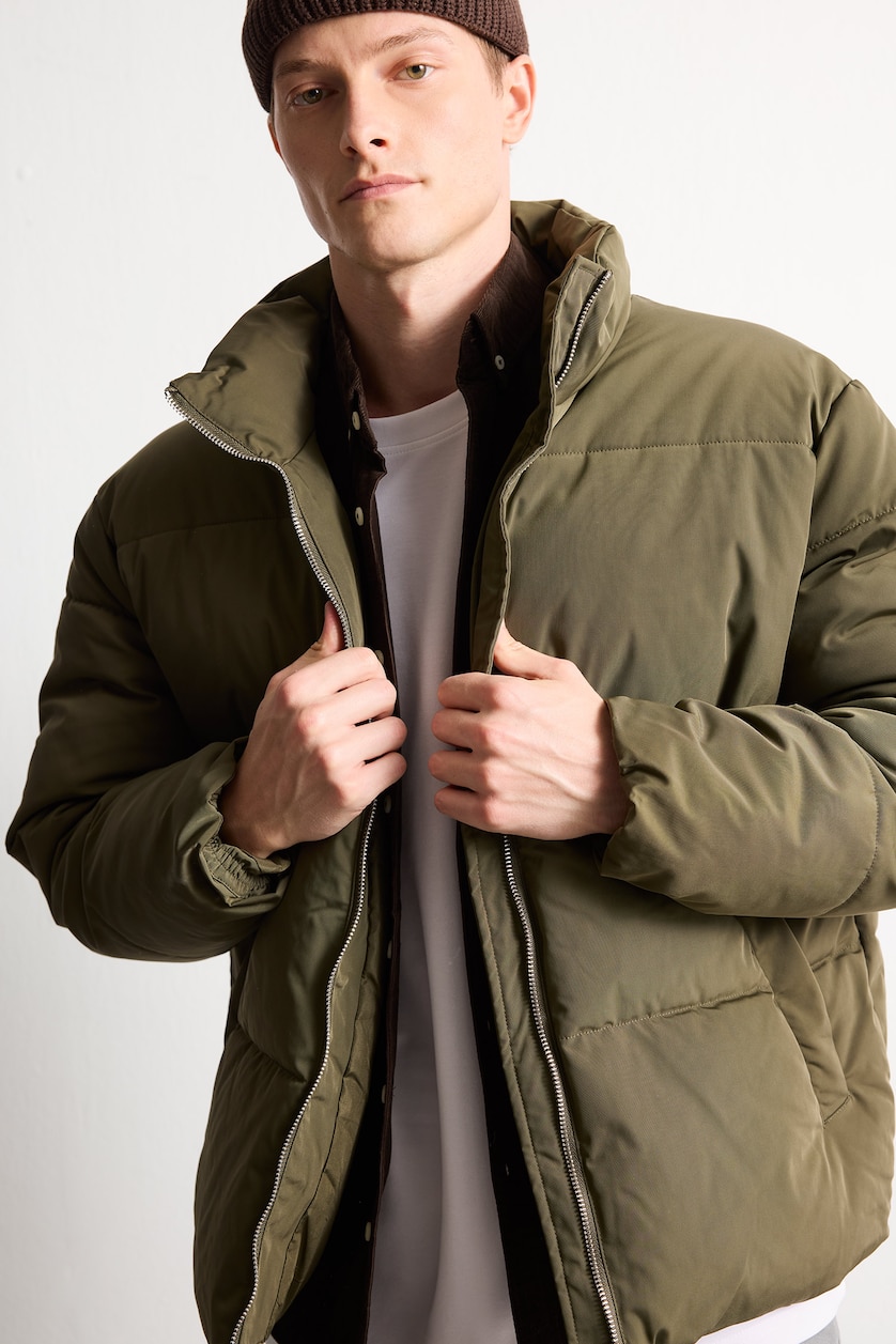Erkek Koyu Haki Slim Fit Fermuarlı Şişme Mont
