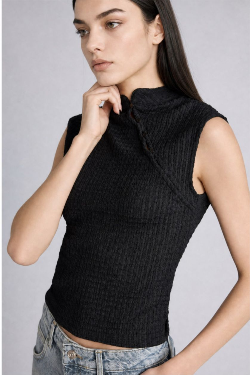 Women Black Slim Fit Short Sleeve T-Shirt