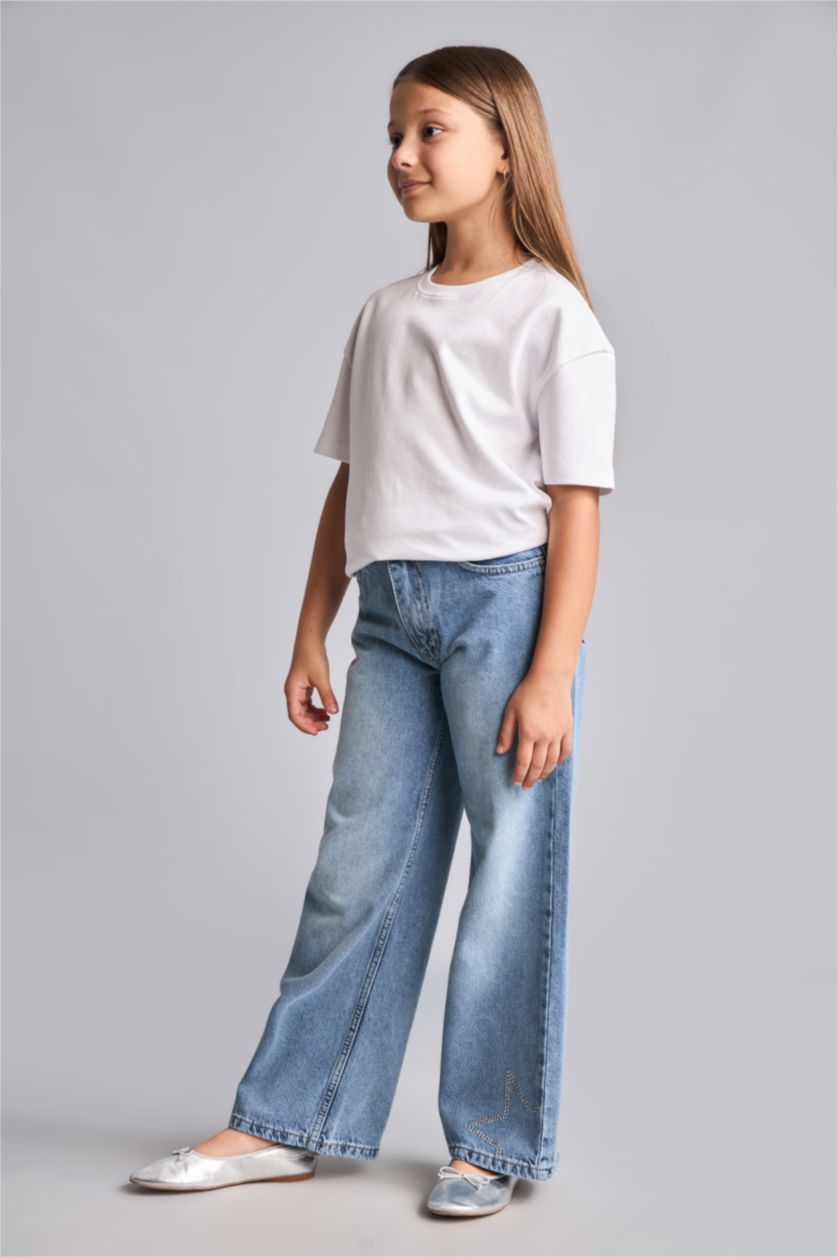 Young Girls - Teen Girls Blue Jeans