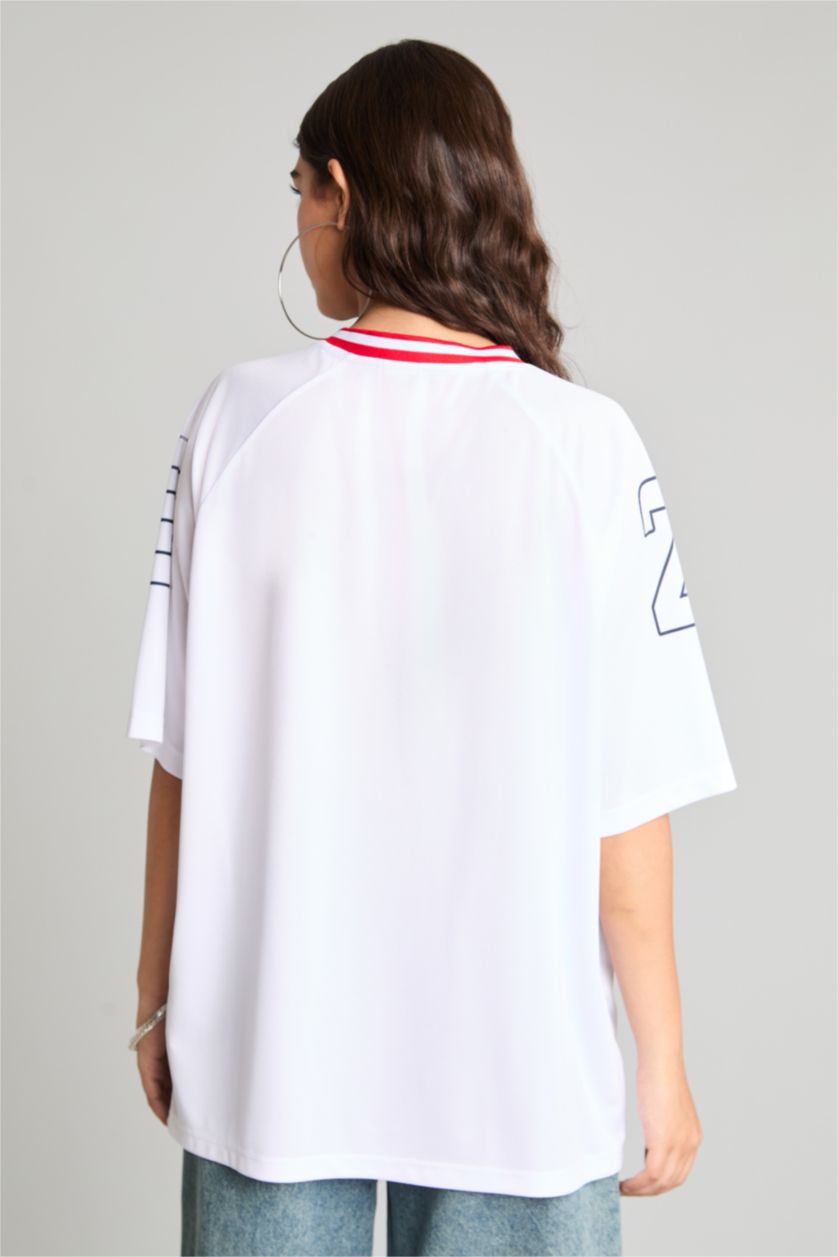 Kadın Beyaz Oversize Türkiye Baskılı Tişört