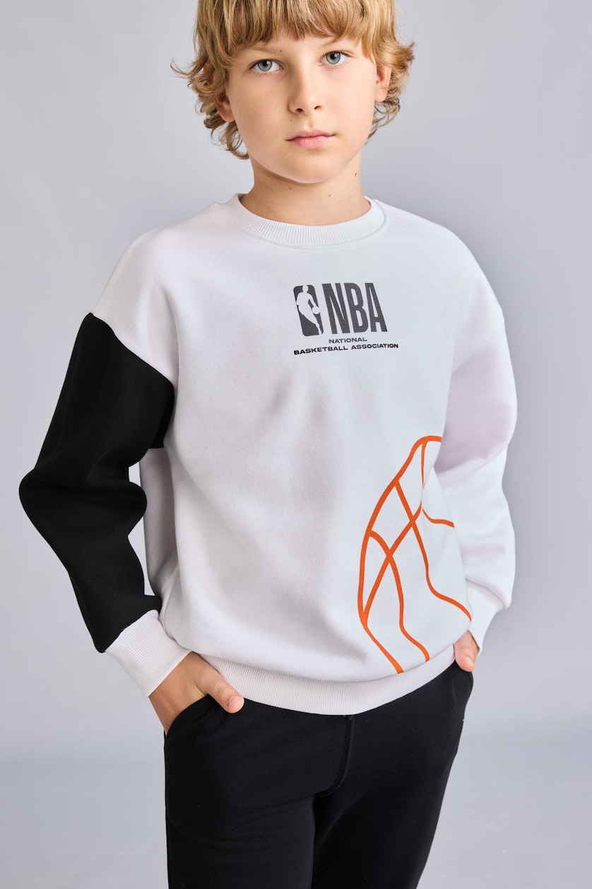 BOYS & TEENS White Thick Sweatshirt Fabric Soft Hairy Inside Sweatshirt