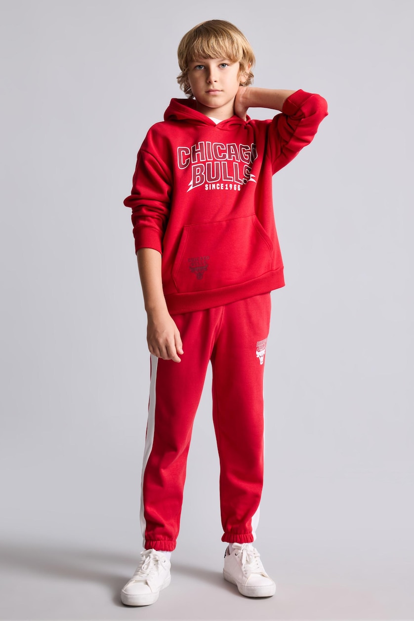 BOYS & TEENS Red Regular Fit Chicago Bulls Licensed Trousers