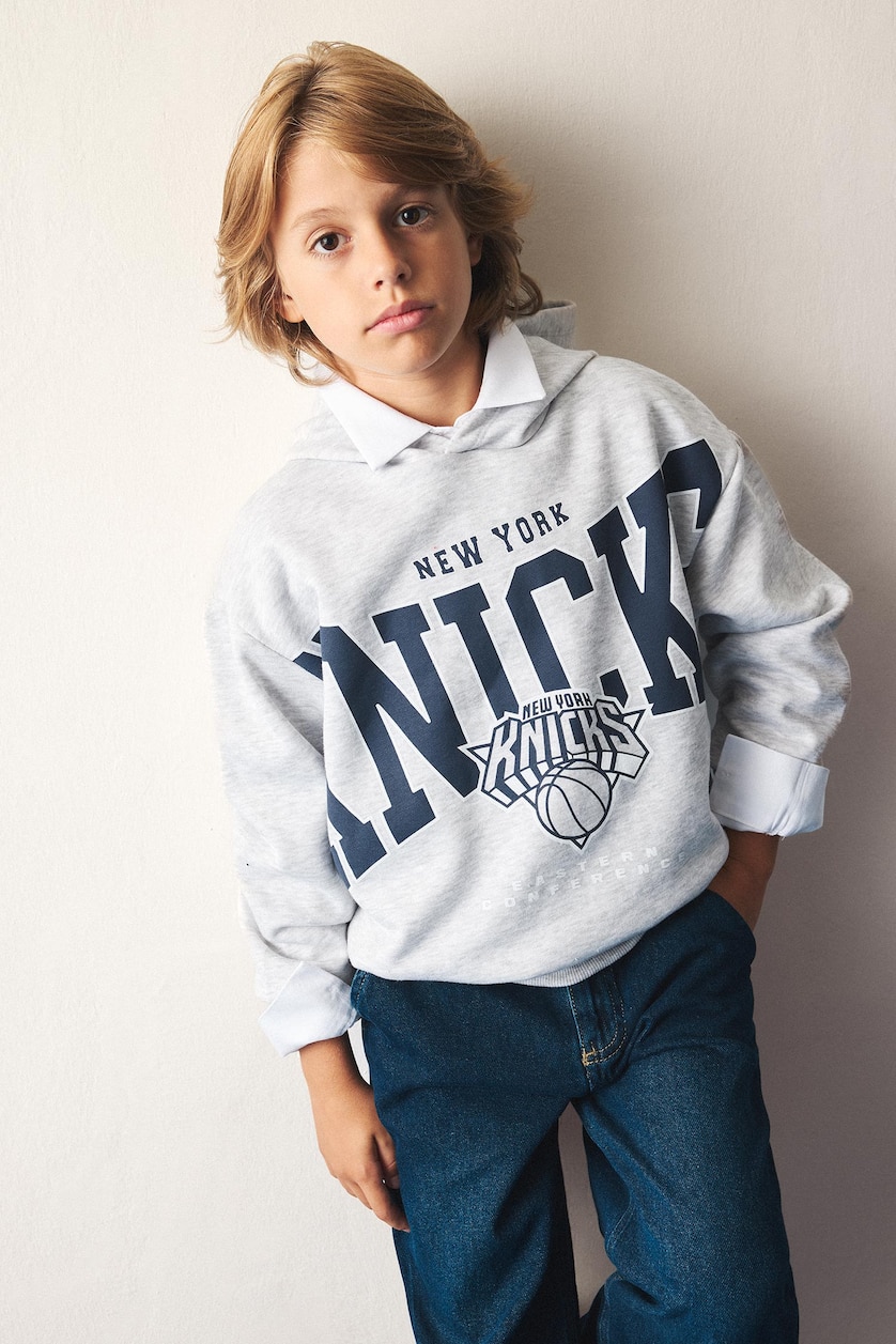 BOYS & TEENS Light Grey Melange Regular Fit NBA New York Knicks Licensed Hooded Sweatshirt