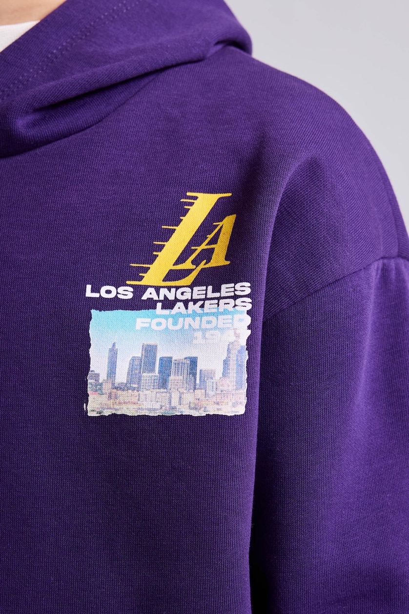 BOYS & TEENS Dark Purple Regular Fit NBA Los Angeles Lakers Licensed Crew Neck Sweatshirt