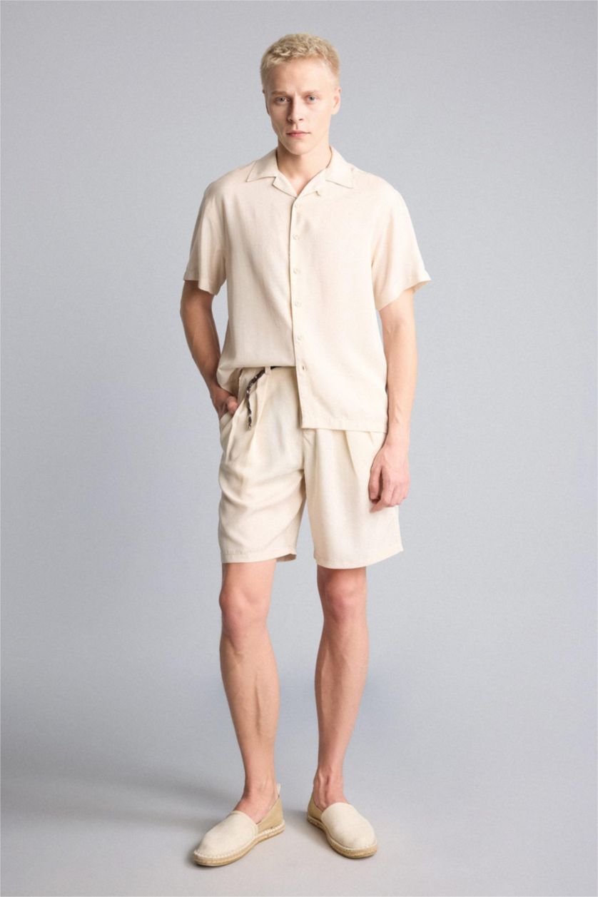 Men Beige Baggy Fit