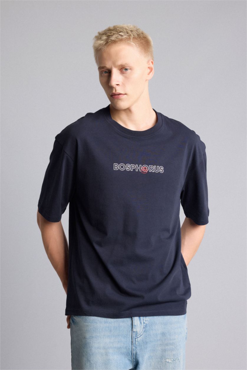 Men NAVY Boxy Fit Short Sleeve T-Shirt