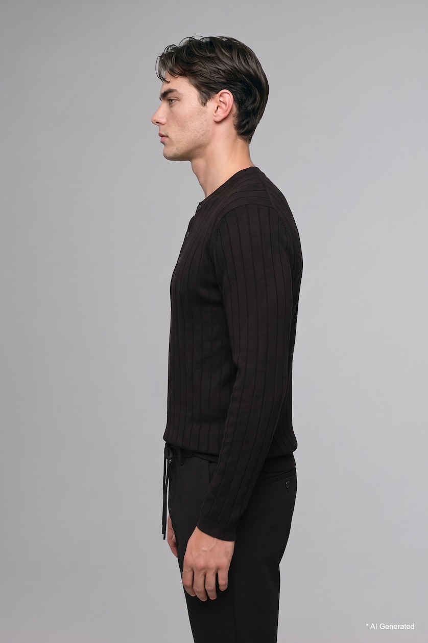 Man Black Pullover