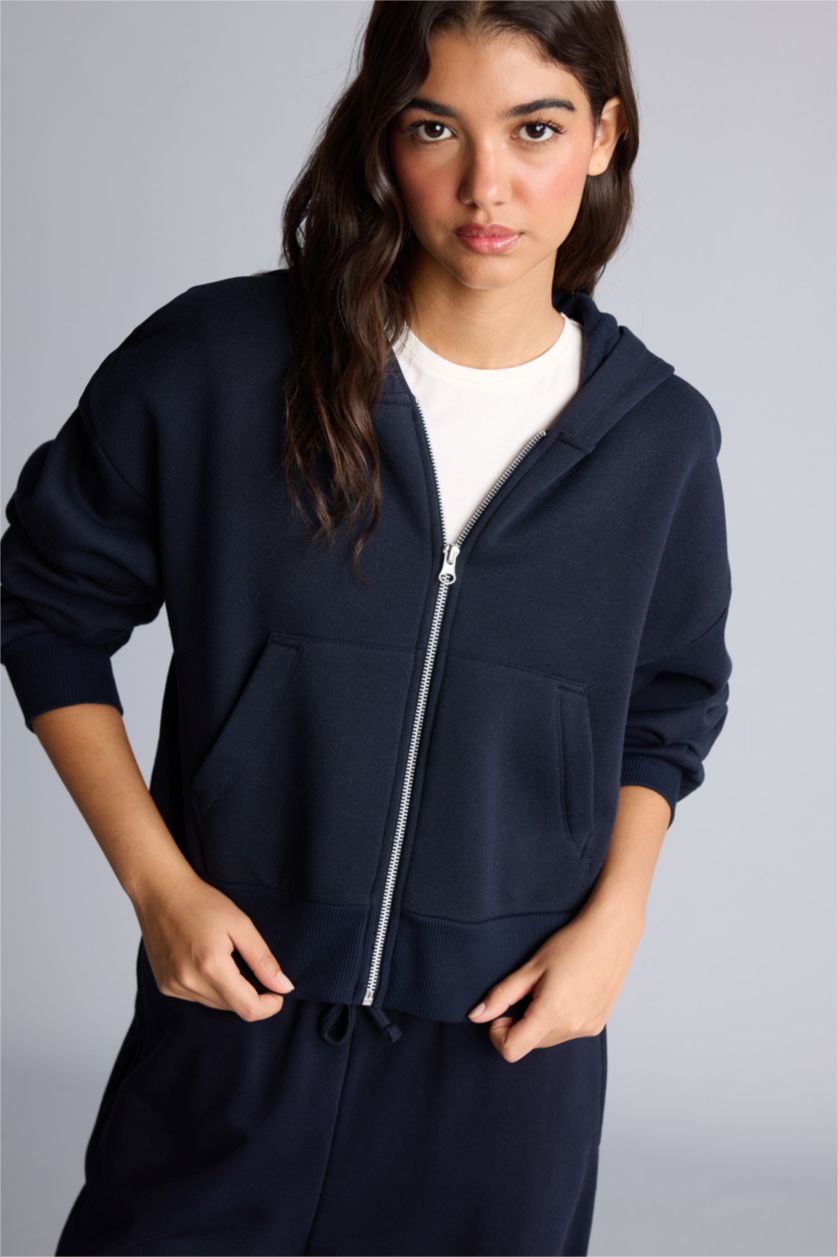 Kadın Lacivert Regular Fıt Kapüşonlu Fermuarlı Basic Sweatshirt