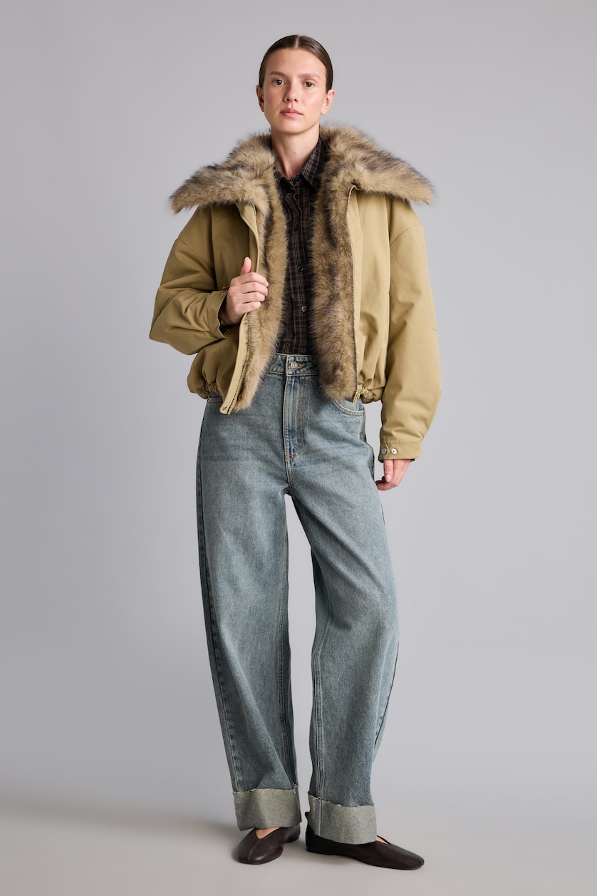 Women Beige Button up Puffer Jacket