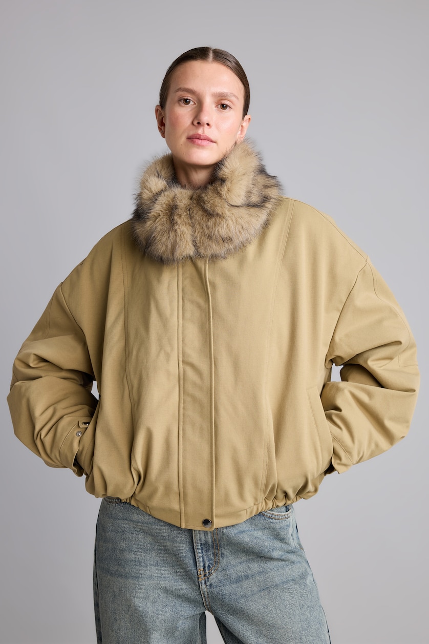 Women Beige Button up Puffer Jacket