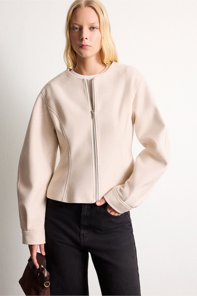 Women Ecru Zipper Cachet