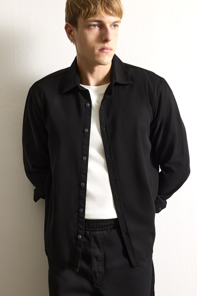 Men Black Regular Fit Long Sleeve Shirt