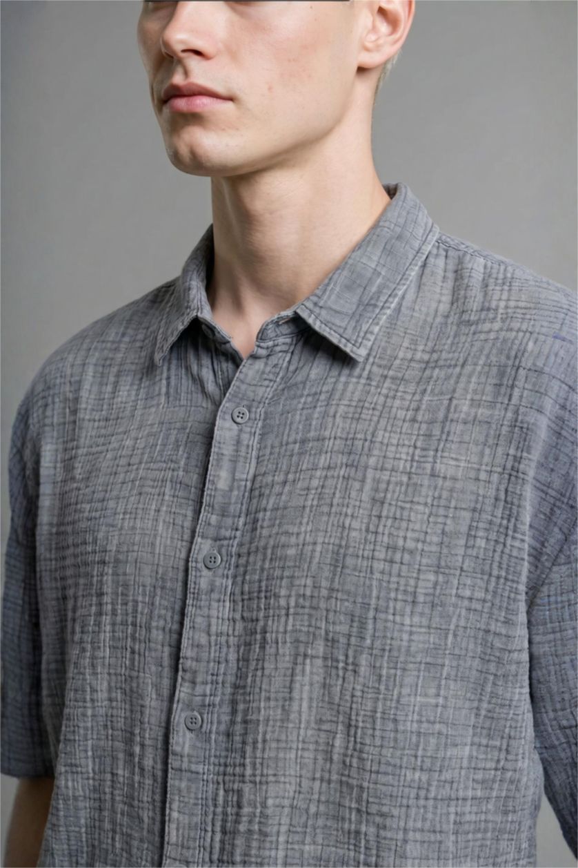 Men Blue Boxy Fit Muslin Short Sleeve Shirt
