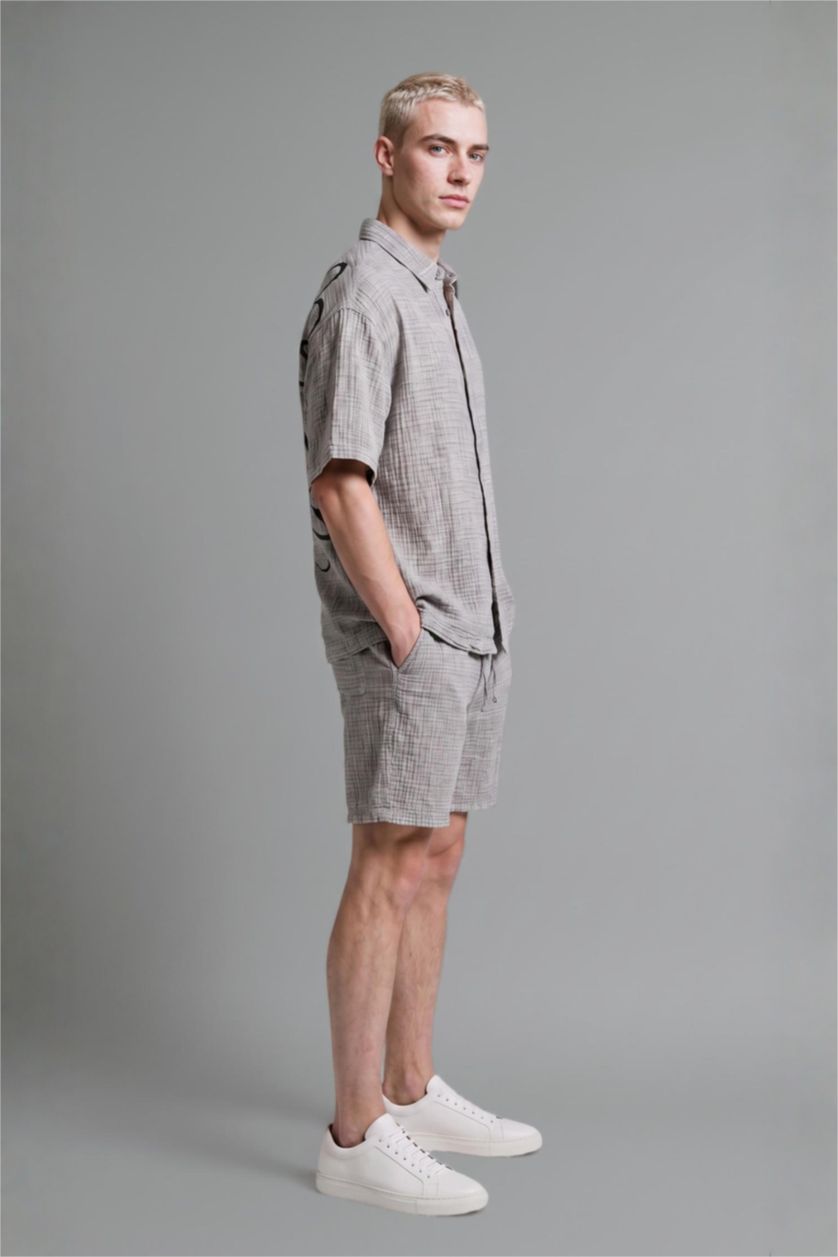 Men Grey Boxy Fit Muslin Short Sleeve Shirt