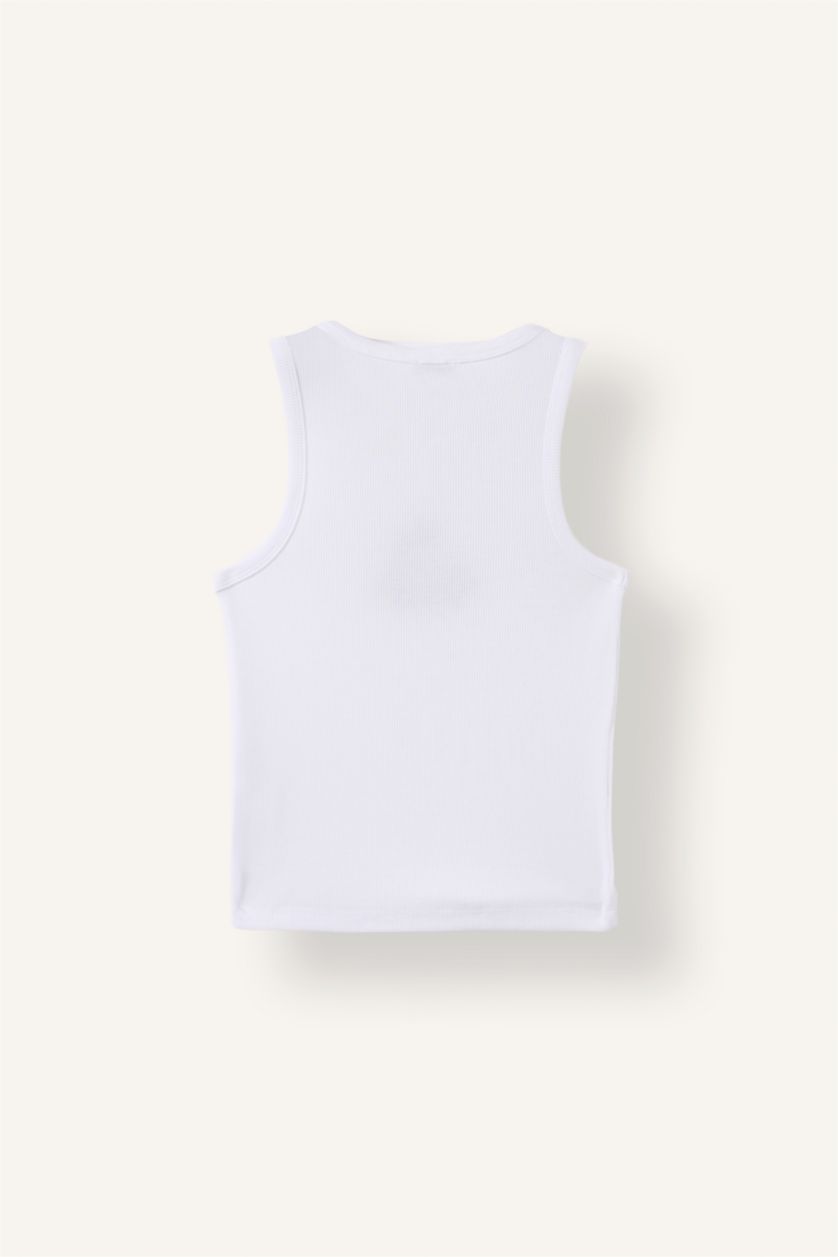 Women White Slim Fit Camisole Crew Neck Tank Top
