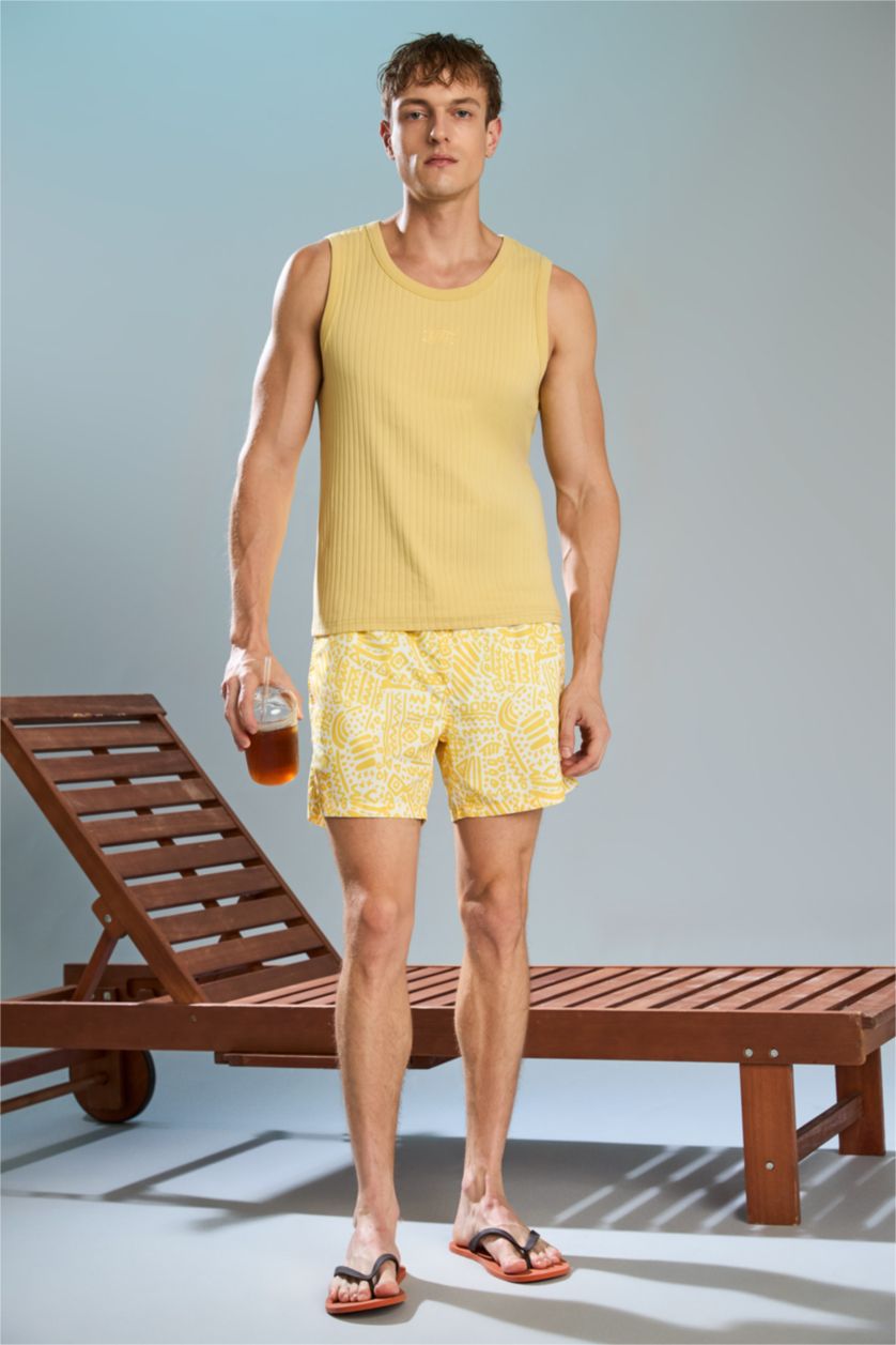 Man Light Yellow Regular Fit Embroidered Camisole Crew Neck Short Sleeve Tank Top
