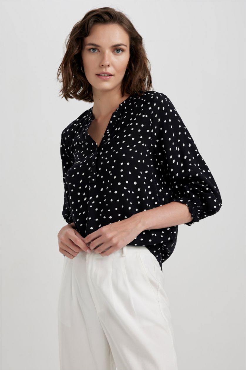 FEMME Noir Chemise à Manches Longues imprimée à coupe régulière et Col rond