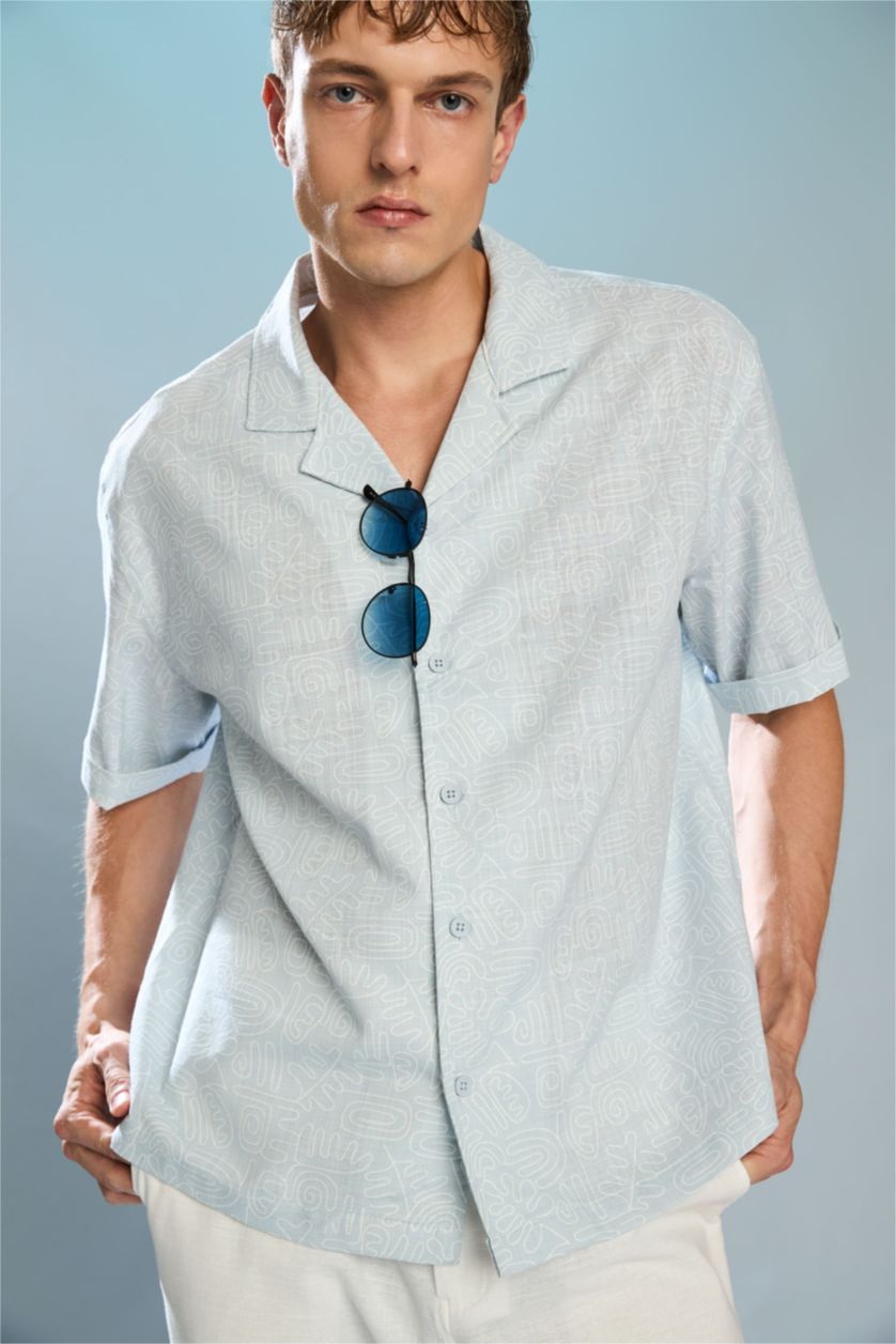 Men Light Blue Boxy Fit Cotton Short Sleeve Shirt