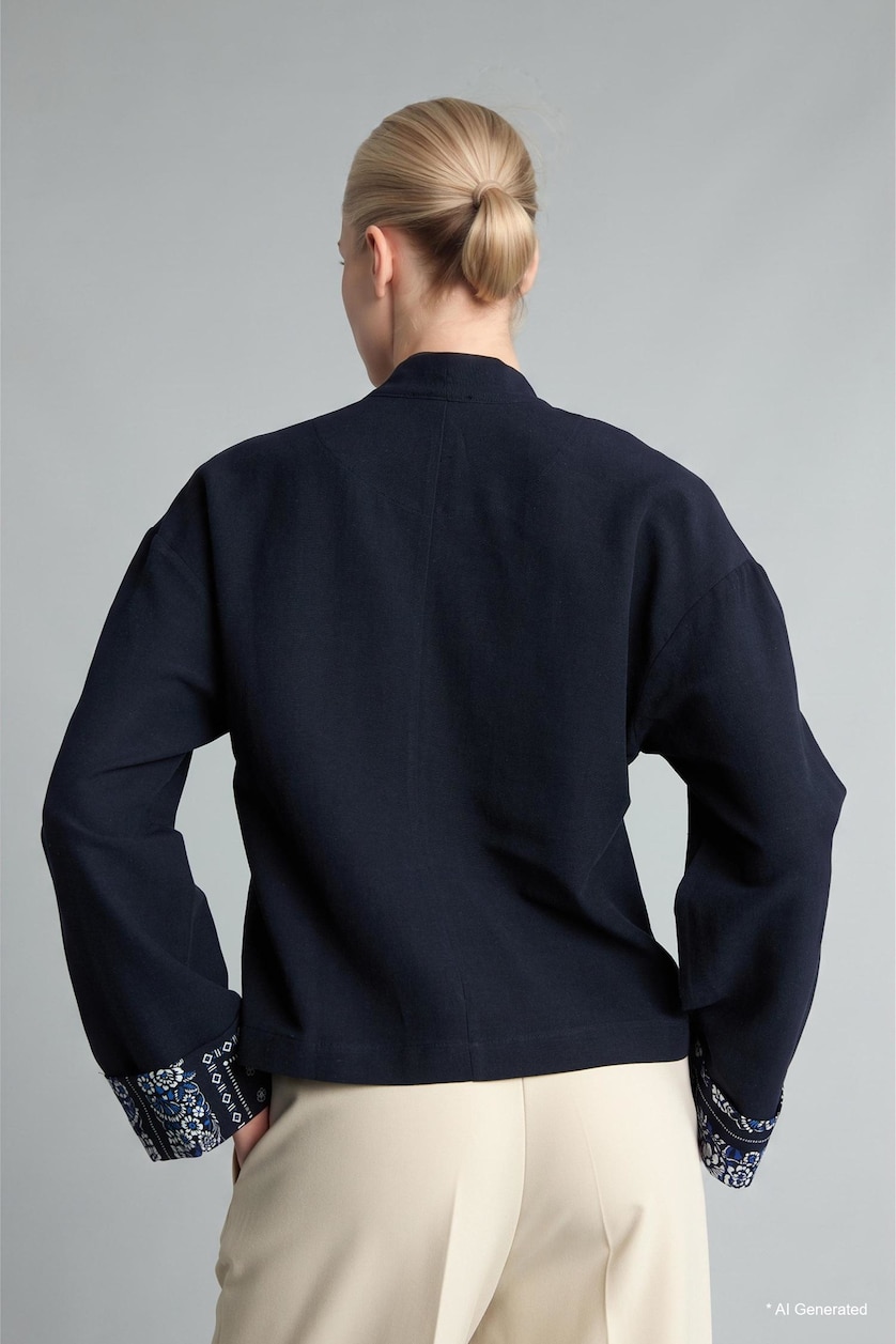 FEMME Marin Chemise en lin mélangé à col rond boutonné et manches longues