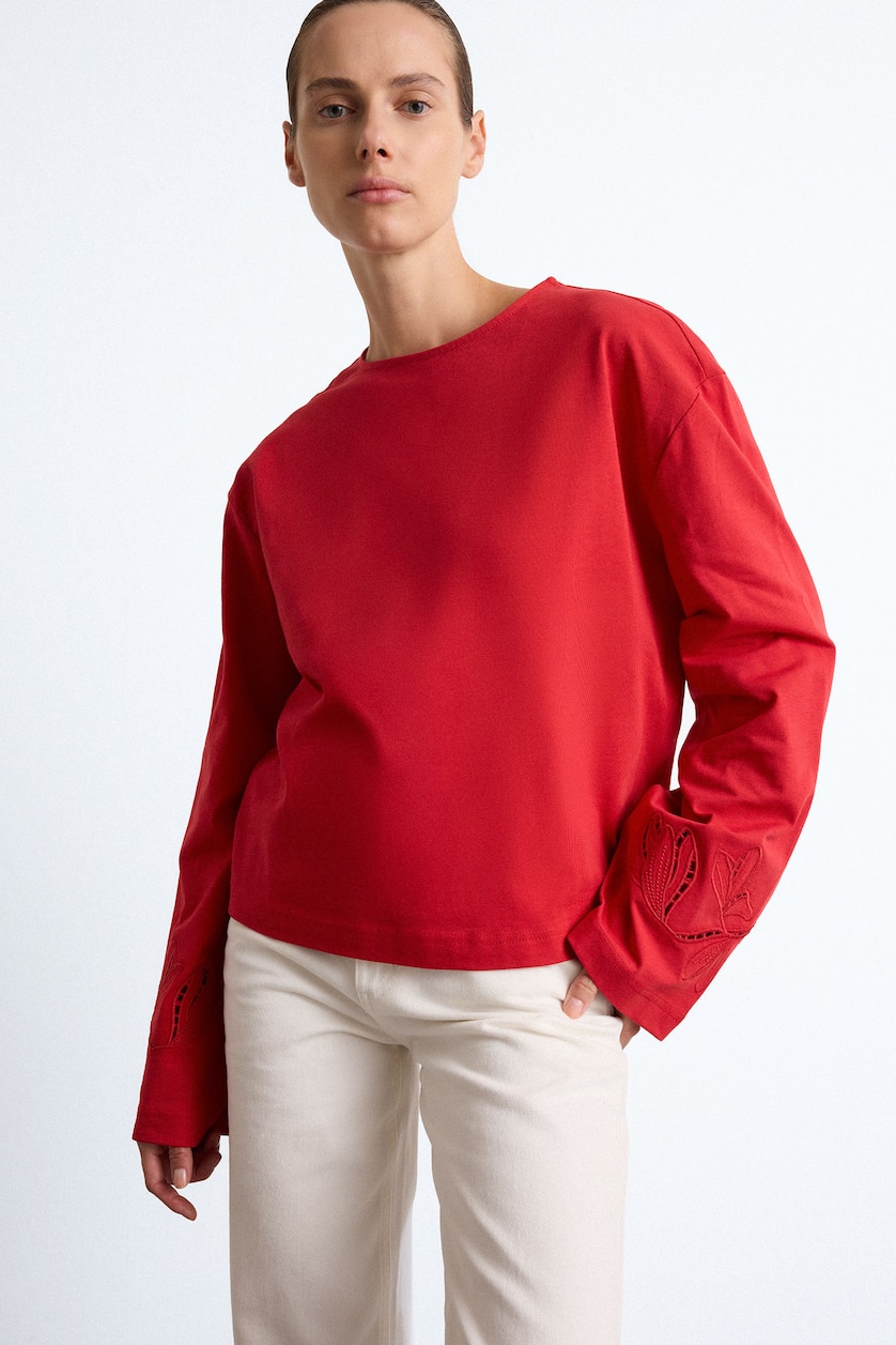 Woman Red Long Sleeve T-Shirt