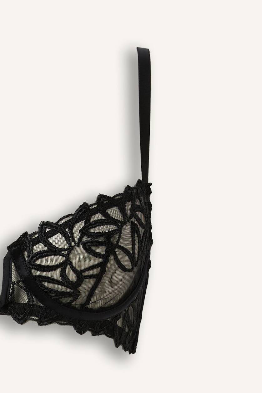 Women Black Fall in Love Bra