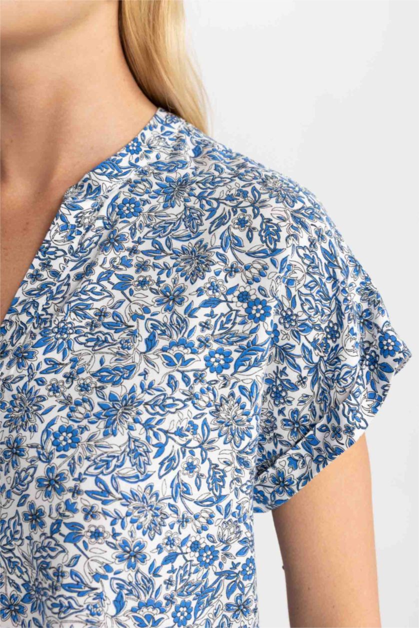 Woman Blue Regular Fit Short Sleeve Shirt